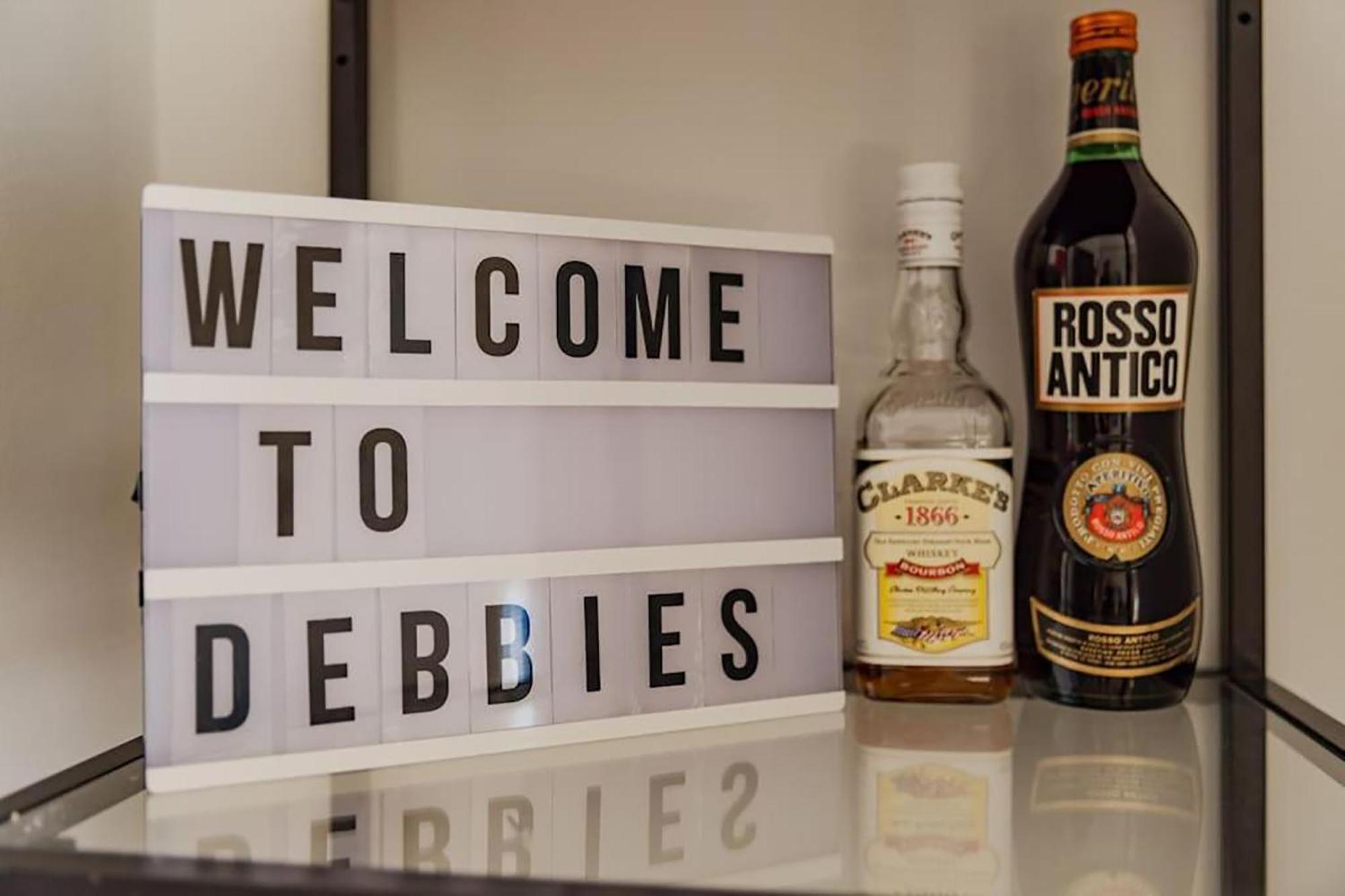 Debbie'S Διαμέρισμα Δίπλα Στο Νερό ! Chalkís Exterior foto